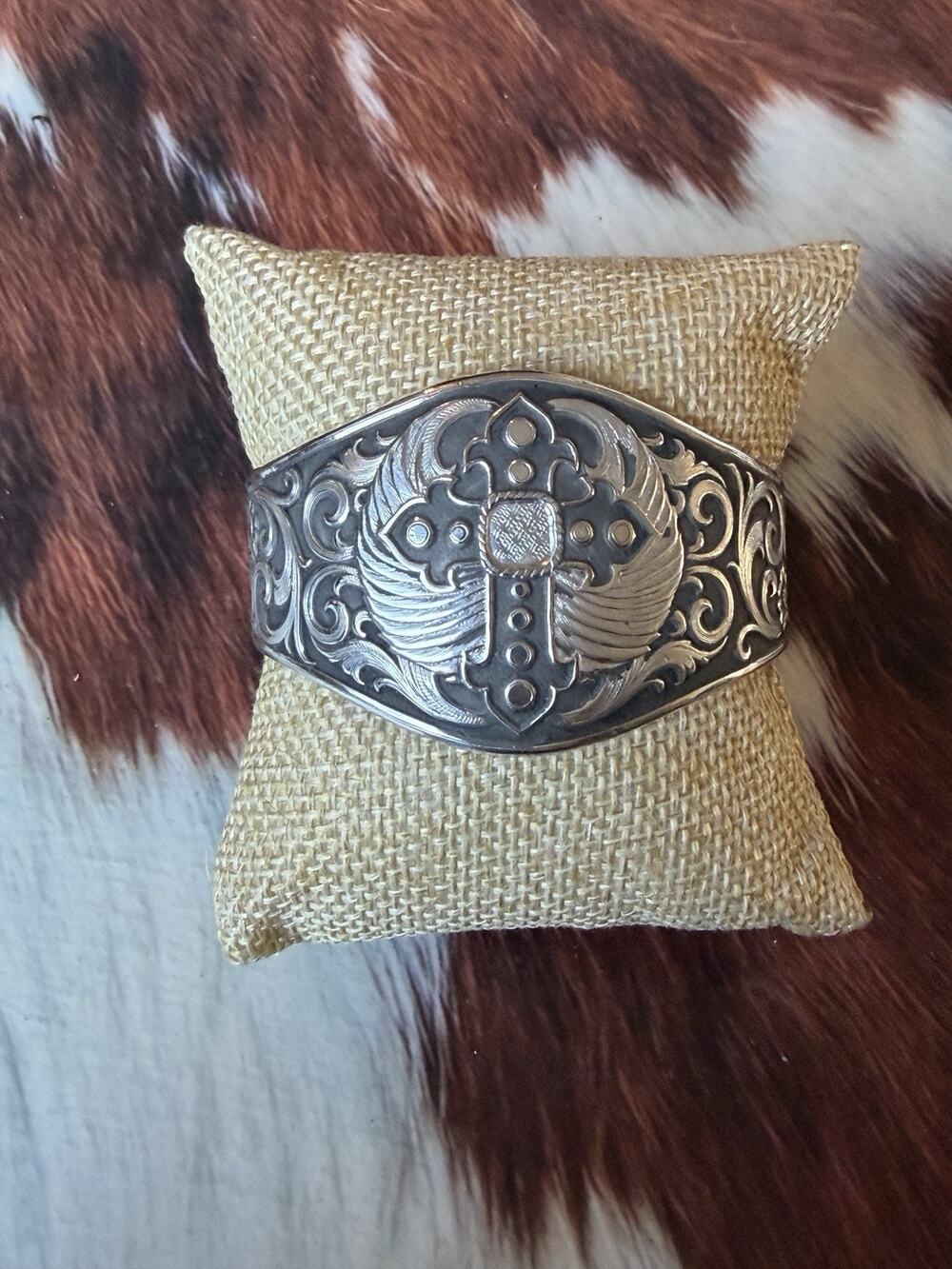 Montana Silversmiths Cross Wings Floral Silver Cuff Bracelet Western Cowgirl